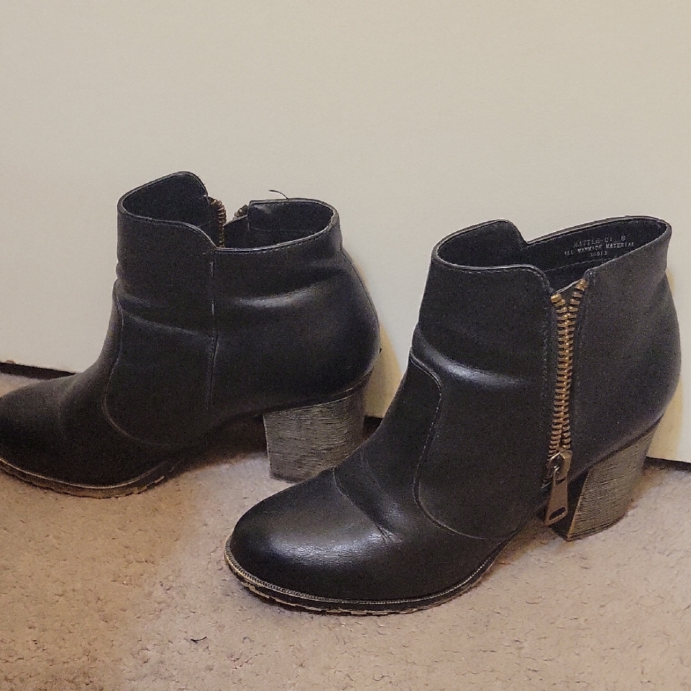 BAMBOO Black Ankle Boots with Gold Zipper